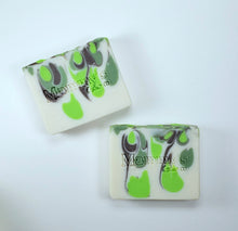 Load image into Gallery viewer, Coconut Lime Verbena Bar Soap