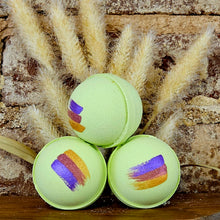 Load image into Gallery viewer, Sweet Fig Bath Bomb