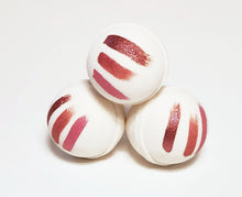 Load image into Gallery viewer, Date Nite Bath Bomb