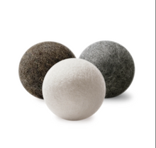 Load image into Gallery viewer, 100% Wool Dryer Balls